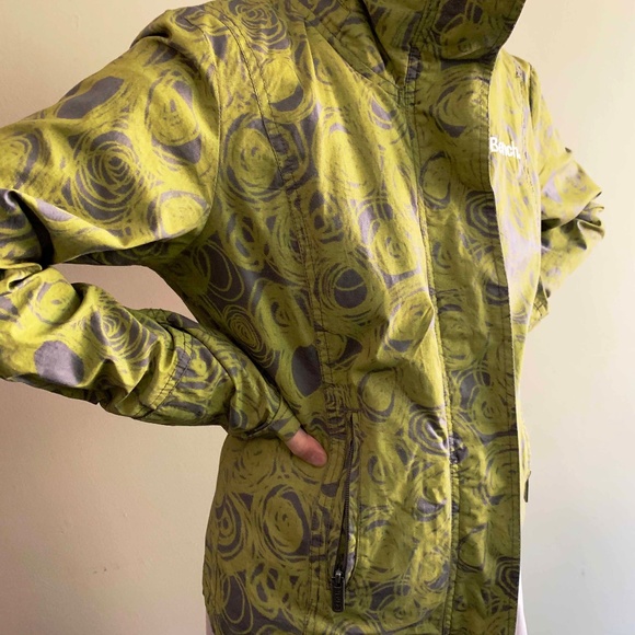 NWOT Bench Lime Green detail hooded barbecue jacket Size M - Picture 2 of 4